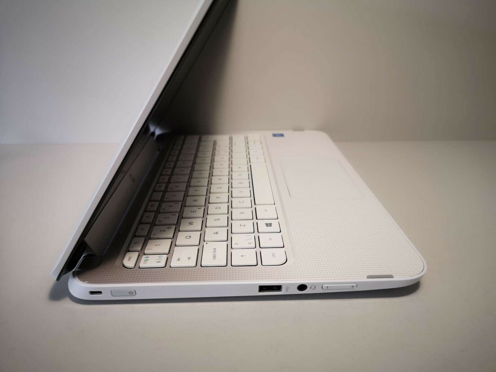 Convertible HP x360-1-p100no (ENERGY STAR) 2GB/32GB eMMC N2840 2.16Ghz KAM