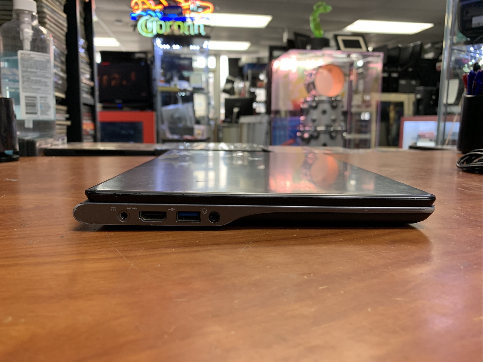 ACER Chromebook C720-2103 11.6″ – INTEL 2955U CPU✔2GB RAM✔16GB SSD✔CHROME OS