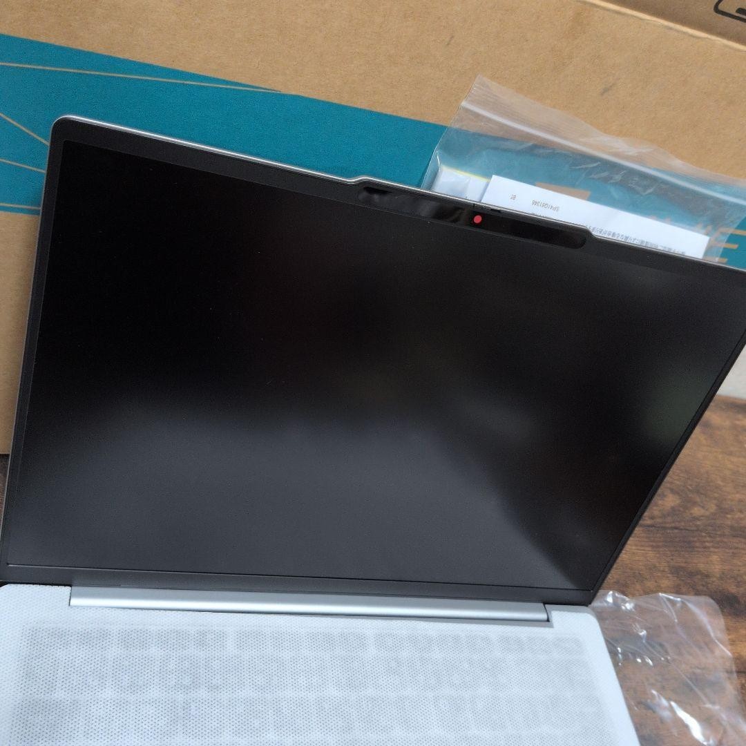 NEC LAVIE N13 Slim Ryzen 7 7735HS Radeon 680M SSD 512GB 16GB 13.3″ WUXGA Win 11