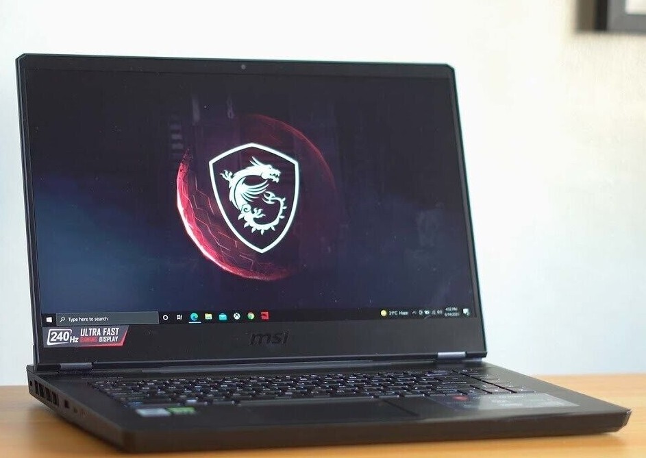 MSI GE66 Raider 10UG-211 15.6″ (1TB SSD, Intel Core i7-10870H, 2.20GHz, 32GB…