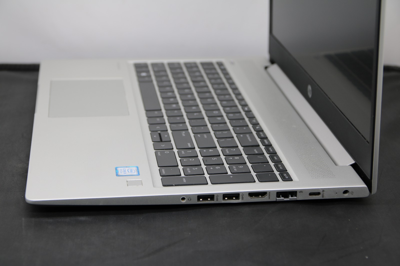 HP ProBook 450 G6 15.6″ – i5-8265U – 8GB, 256GB, Win 11 +USB-C Adapter *Bad Keys