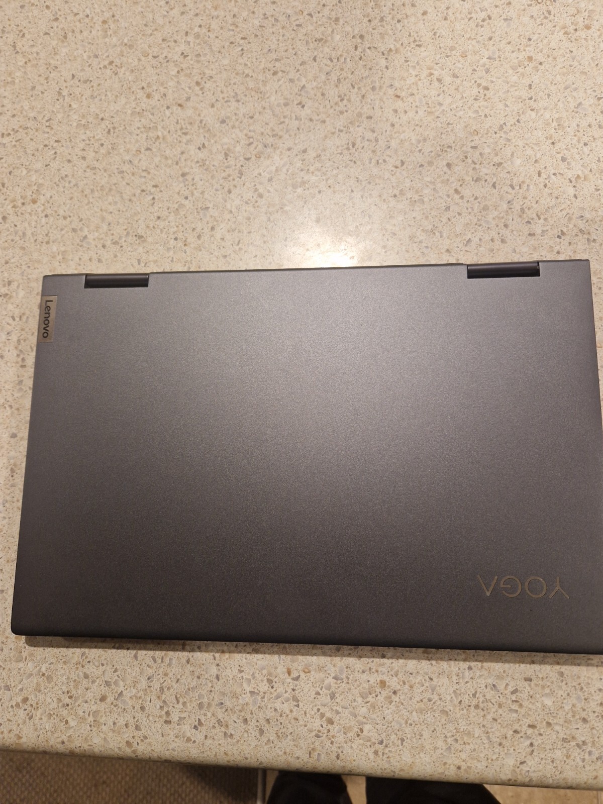 Lenovo Yoga 7 14ITL5 14″ (512GB SSD, Intel Core i5-1135G7, 2.40GHz, 12GB RAM) 2