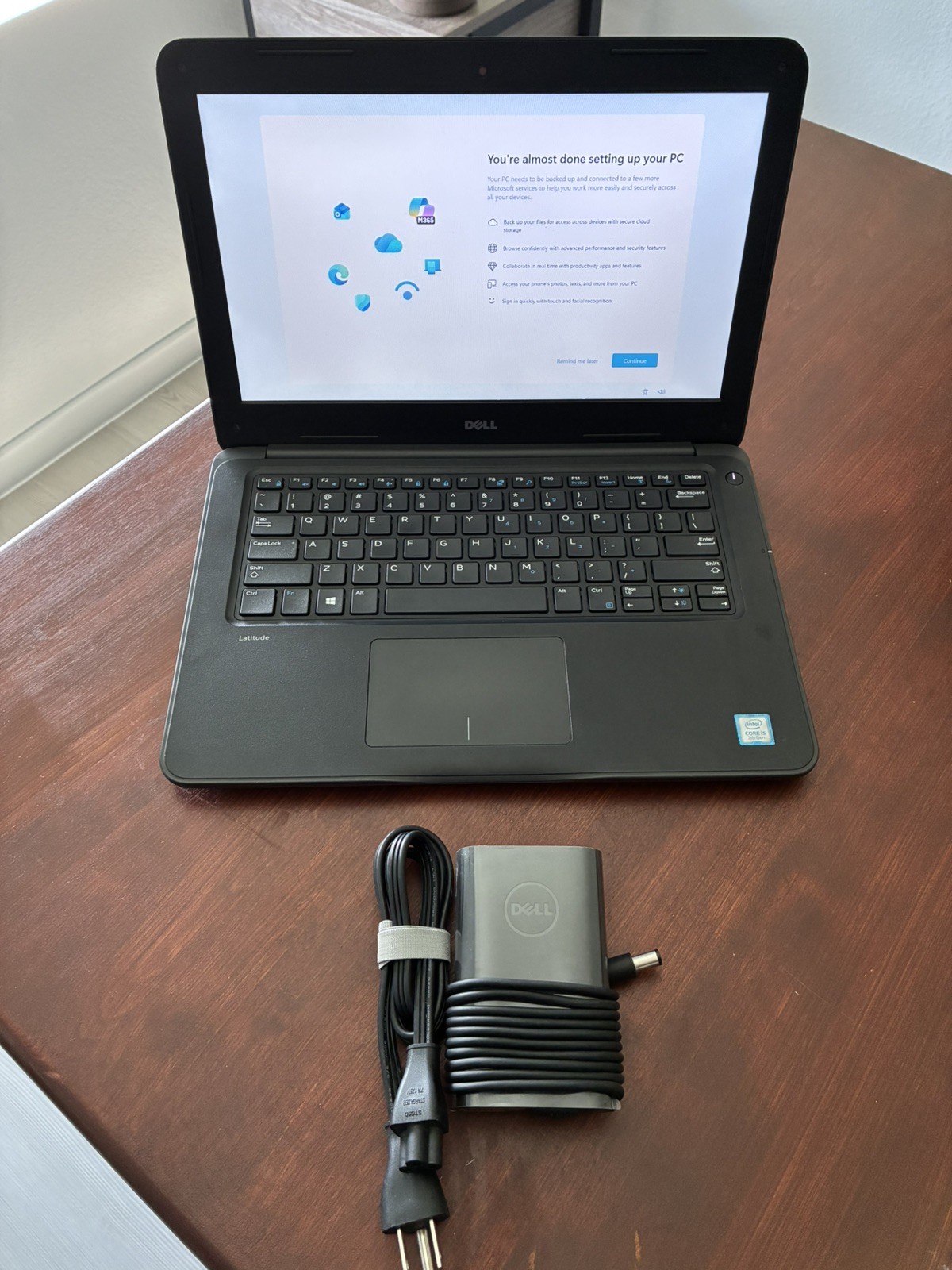 Dell Latitude 3380 Intel Core i5, 7200U @2.5 GHz 8GB RAM 128GB SSD WEBCAM