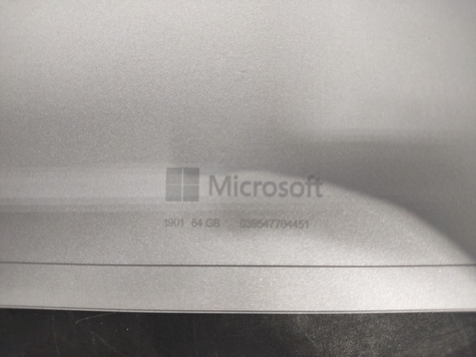 Microsoft Surface Go Intel Pentium 4425Y @ 1.70Ghz 4GB RAM 58GB MMC NO OS