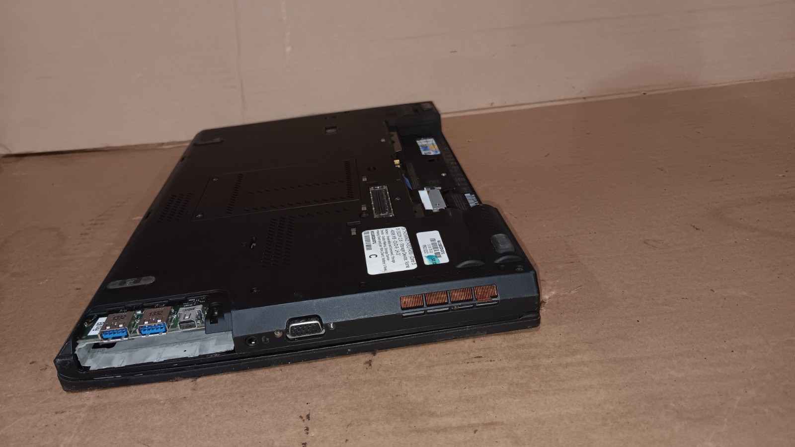 Lenovo Thinkpad T430 Laptop Intel Core I5 -3320M @ 2.60 GHz 14″ LCD Screen Parts