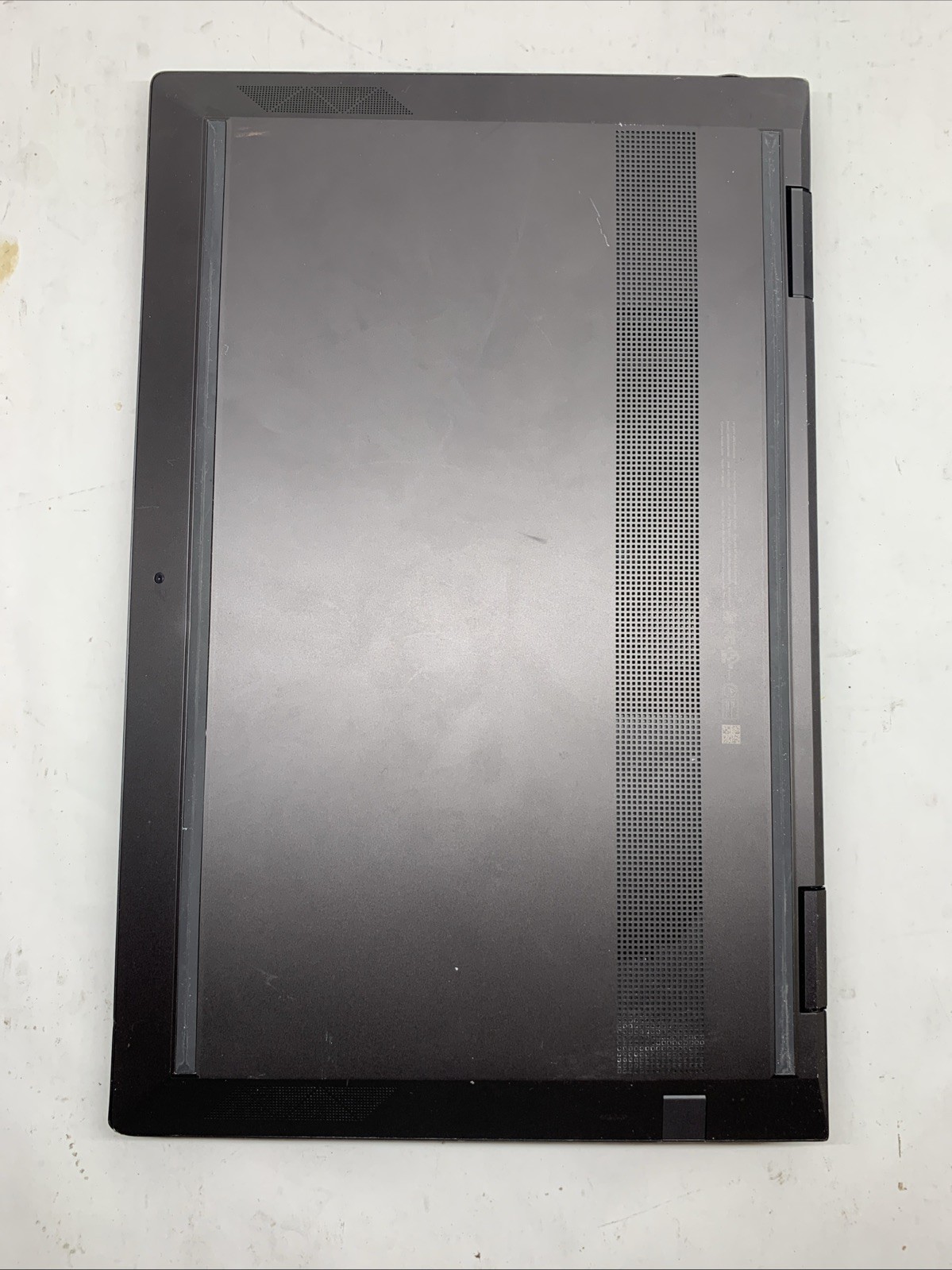 HP ENVY x360 15 FHD 15.6″ (512GB SSD, AMD Ryzen 7 5700U, 1.80 GHz, 12GB