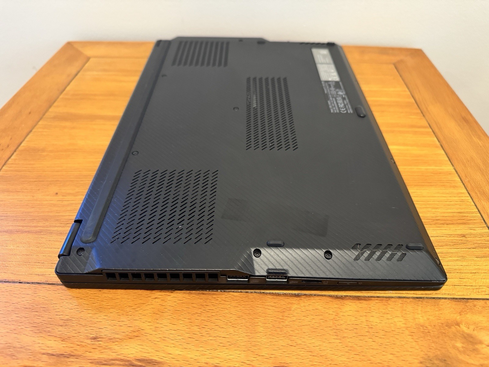 ASUS ROG Flow X16 2 in 1 Gam Laptop RTX 3060 Ryzen 9 6900HS 16GB RAM 1TB SSD PH9