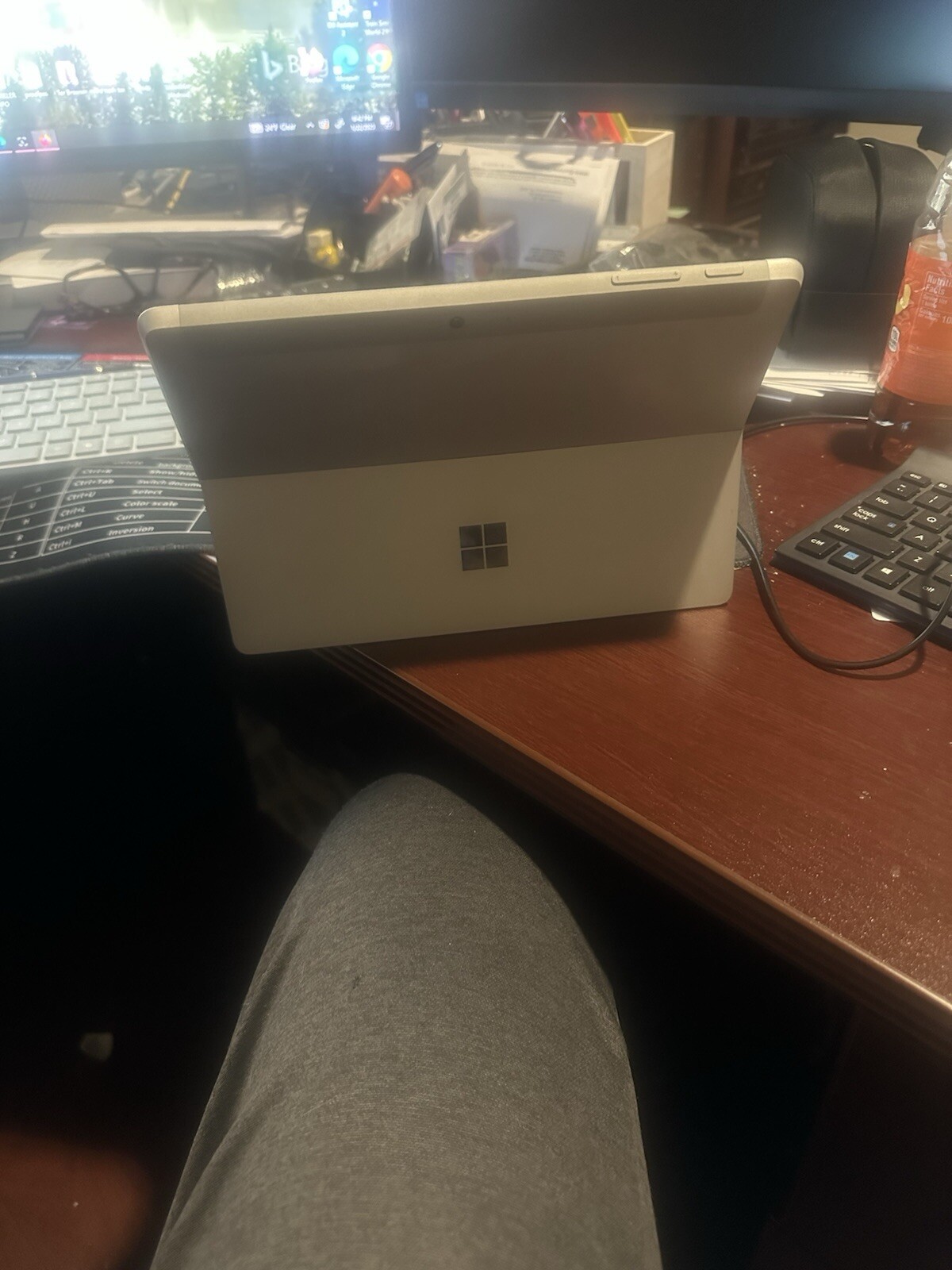 Microsoft Surface Go 10″ Tablet Pentium-4415Y 1.60GHz 8GB RAM 256GB HDD