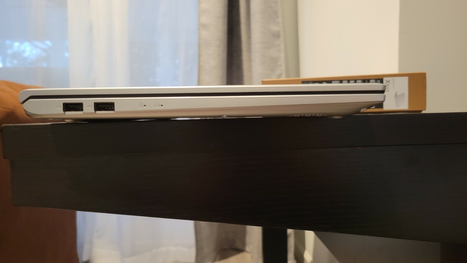 asus vivobook 15.6
