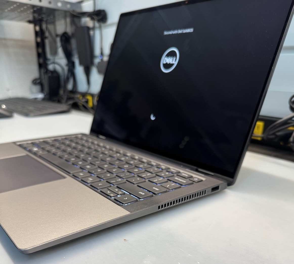 Dell Latitude 9430 14″ 2N1 INTEL CORE i5-1245U 256GB SSD 16GB RAM WIN11 *READ*