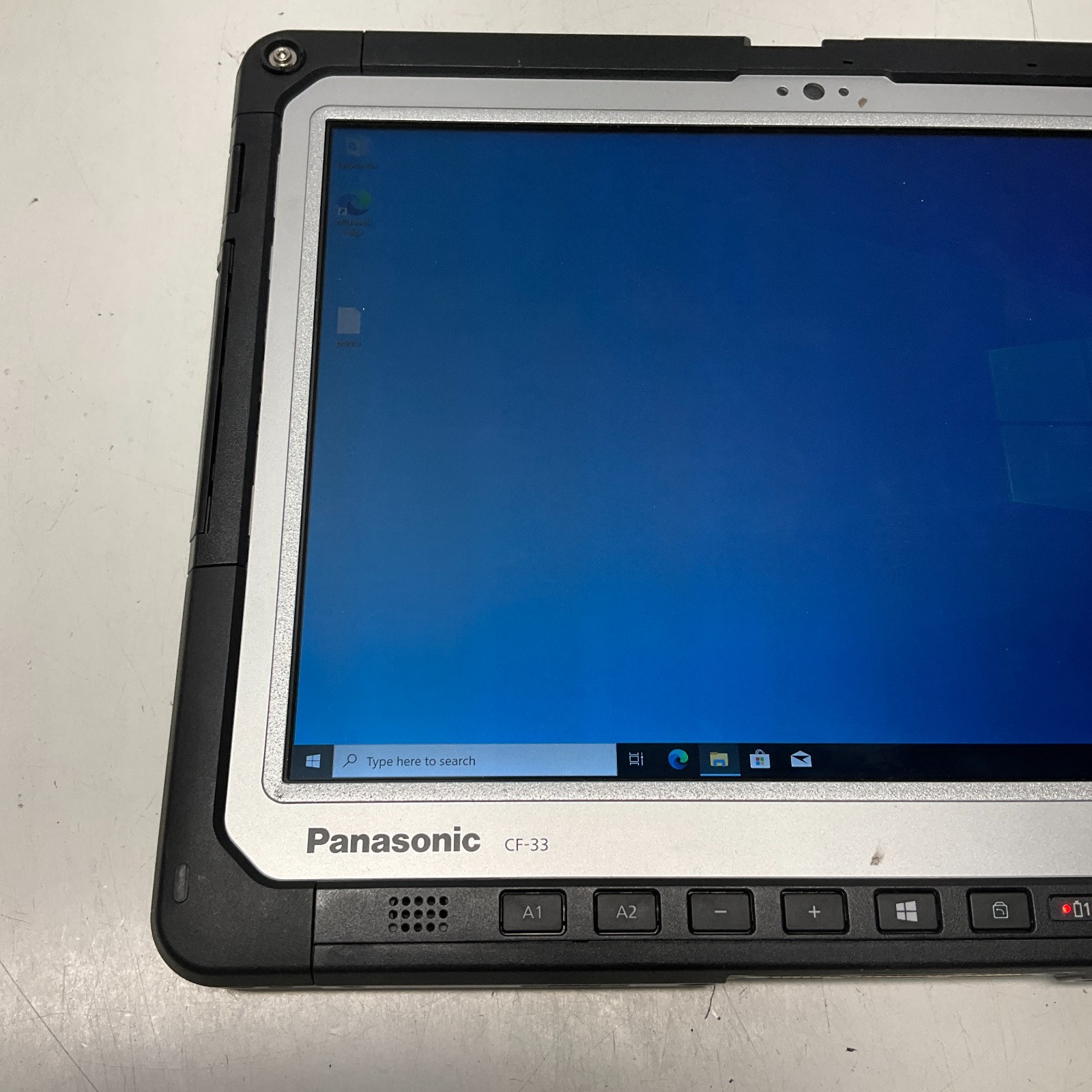 Toughbook Panasonic CF-33S I5-6300U 8GB RAM 256GB SSD Windows 10 Pro NO KEYBOARD