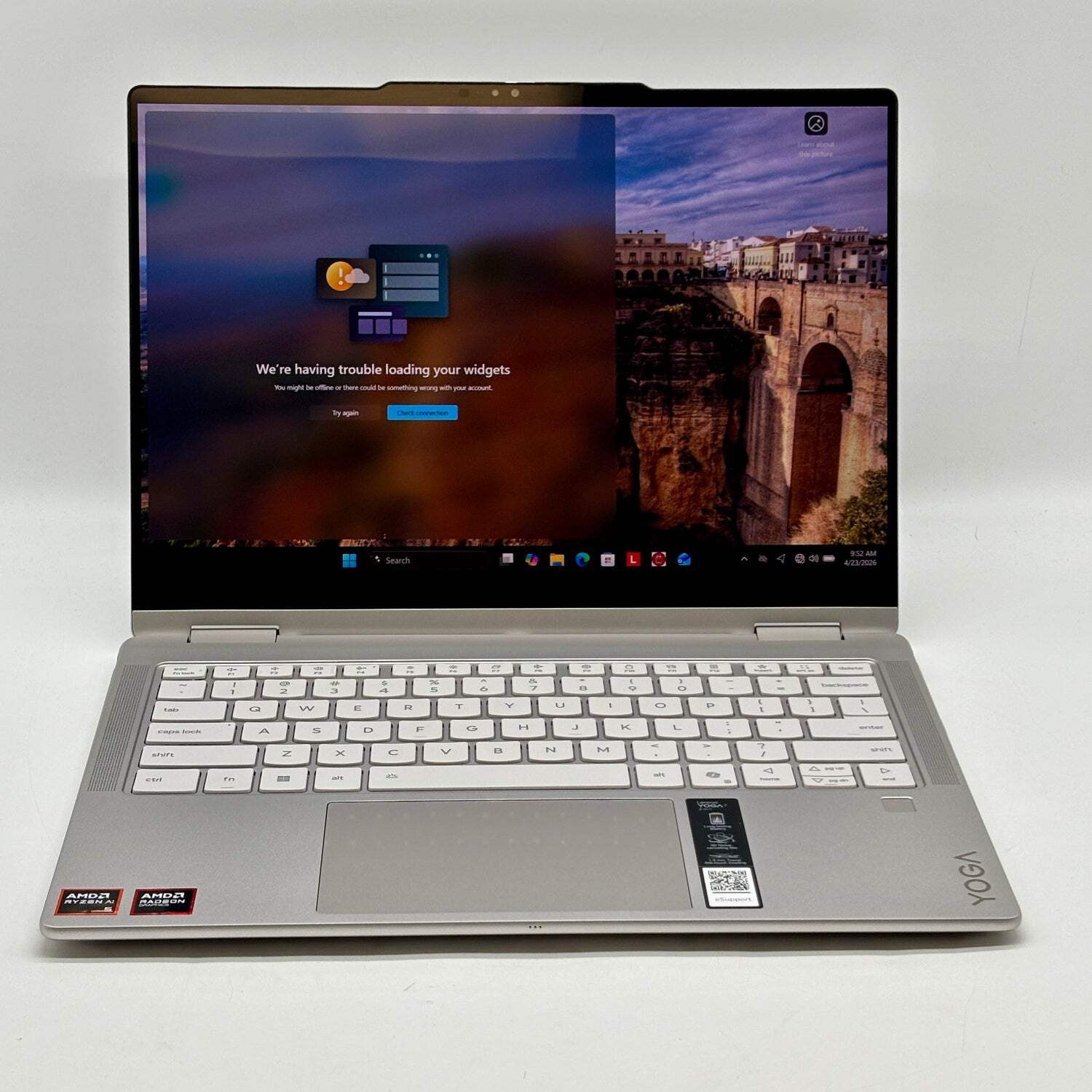 Lenovo Yoga 7 2-in-1 83JR0002US 14″ Ryzen AI 5 340 2.0GHz 16GB RAM 512GB SSD