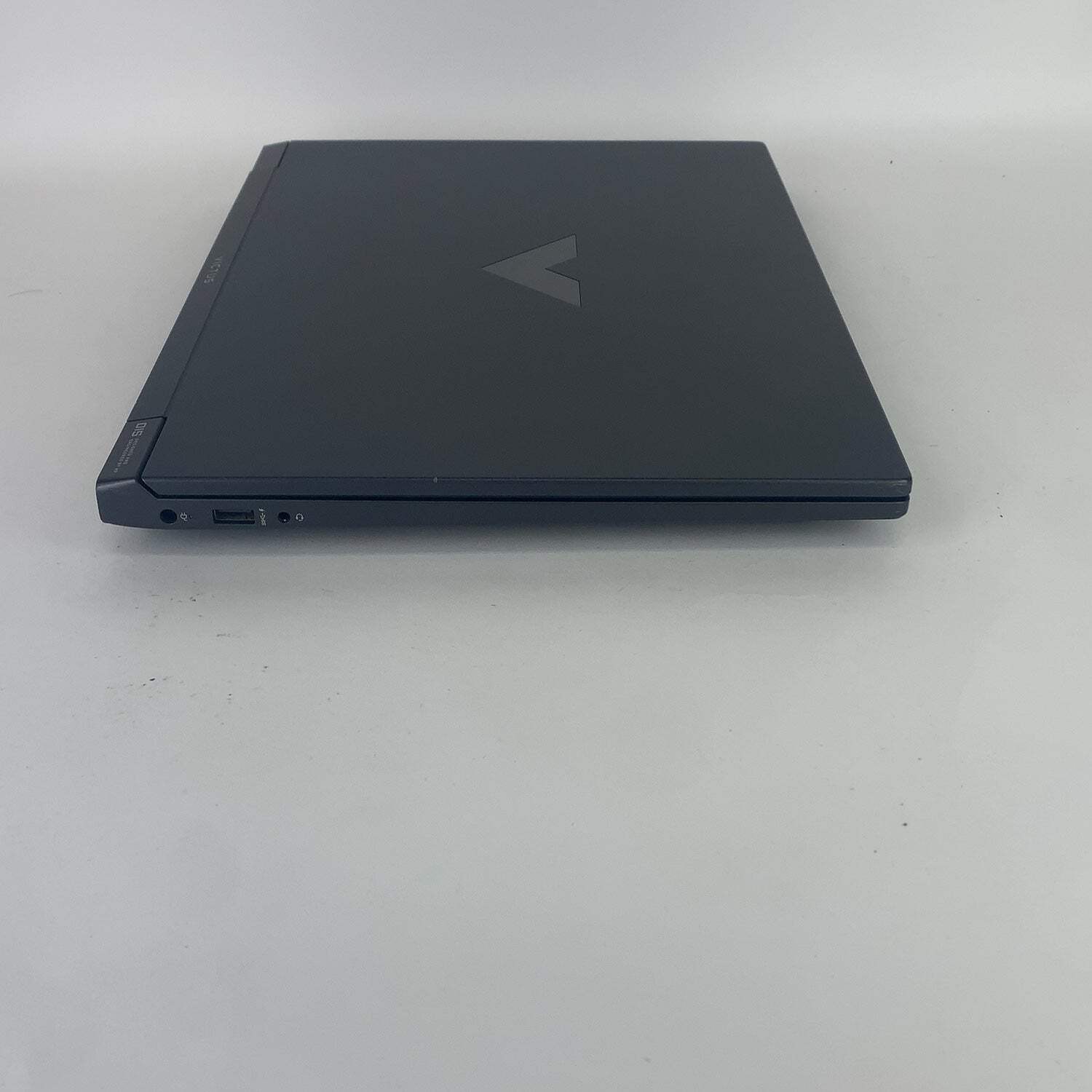 Broken 6 7 7445HS 16GB RAM 512GB GeForce RTX 4050