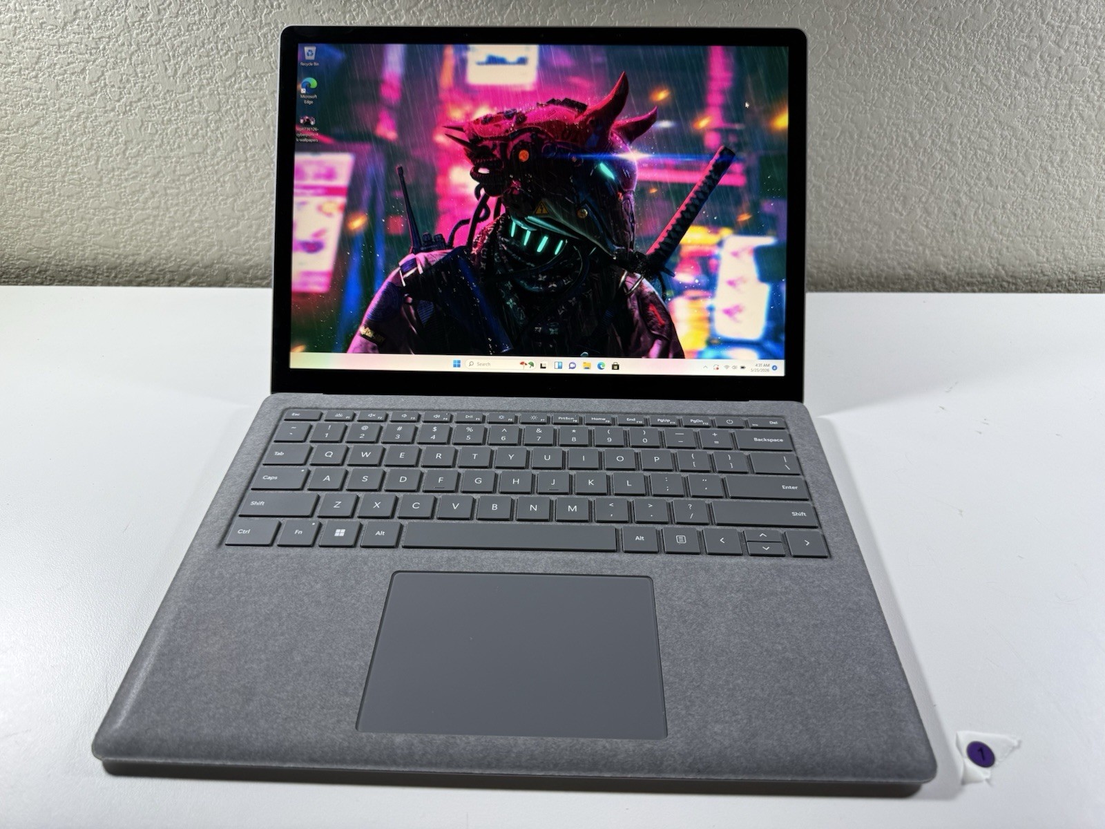 Microsoft Surface Laptop 5 13.5” 1950 Intel Core i7-1265U 16GB RAM 512GB NVME