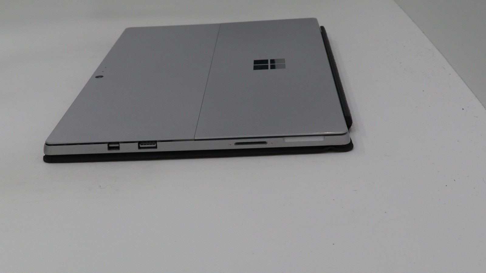 Microsoft Surface Pro 6 12 Core i5 8GB 128GB Silver 2018