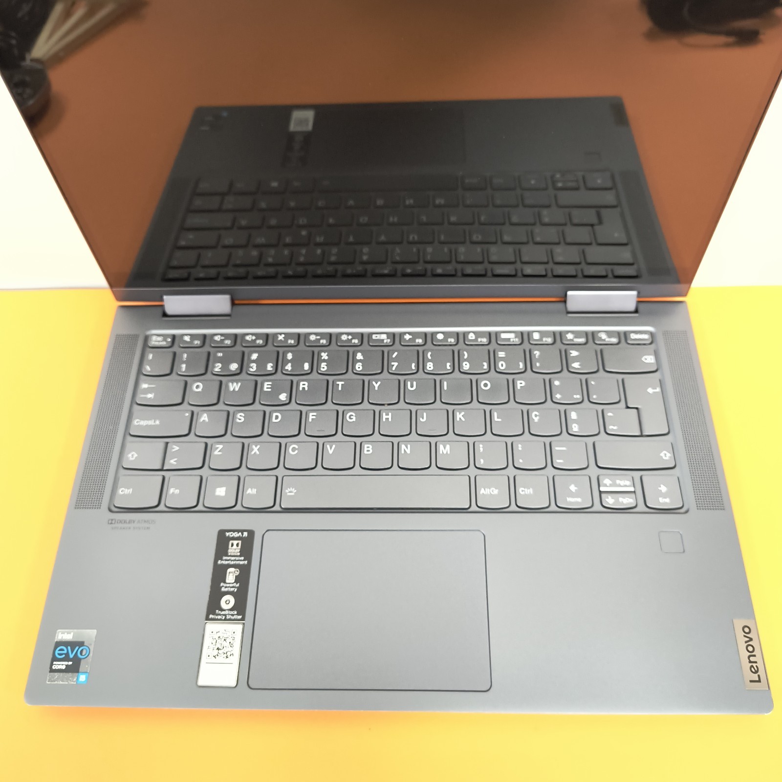 LENOVO YOGA 7 14ITL5 14″ TOUCH SCREEN i5-1135G7 2.4GHz RAM 8GB SSD 256GB M.2