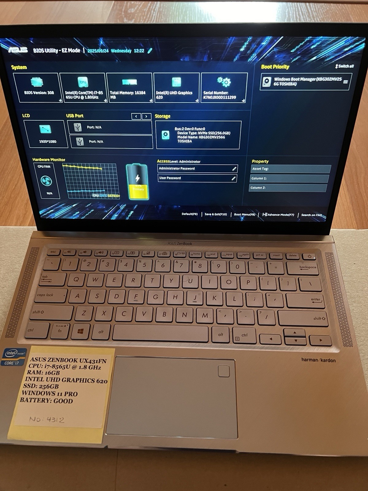 Asus zenbook Ux431f, i7-8565U , 16G Ram, UHD Intel Graphics, 256G, Win11 Pro