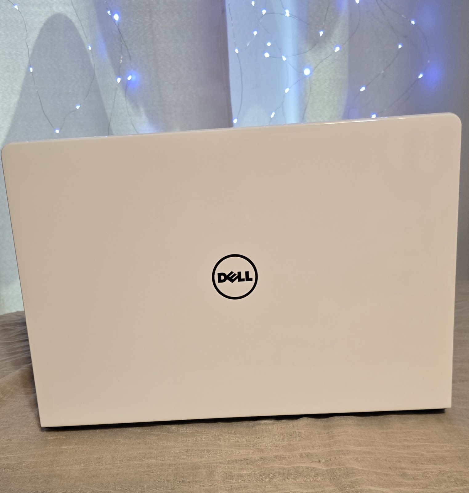 Dell Laptop – AMD A8 – 12GB RAM – 1TB Storage – Includes Charger