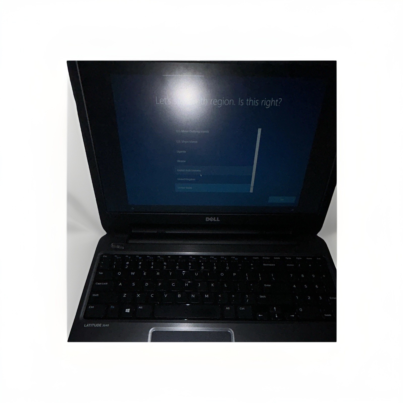 Dell Latitude 3540 15.6″ i5 8GB 500GB HDD Win10 Black w/ Charger