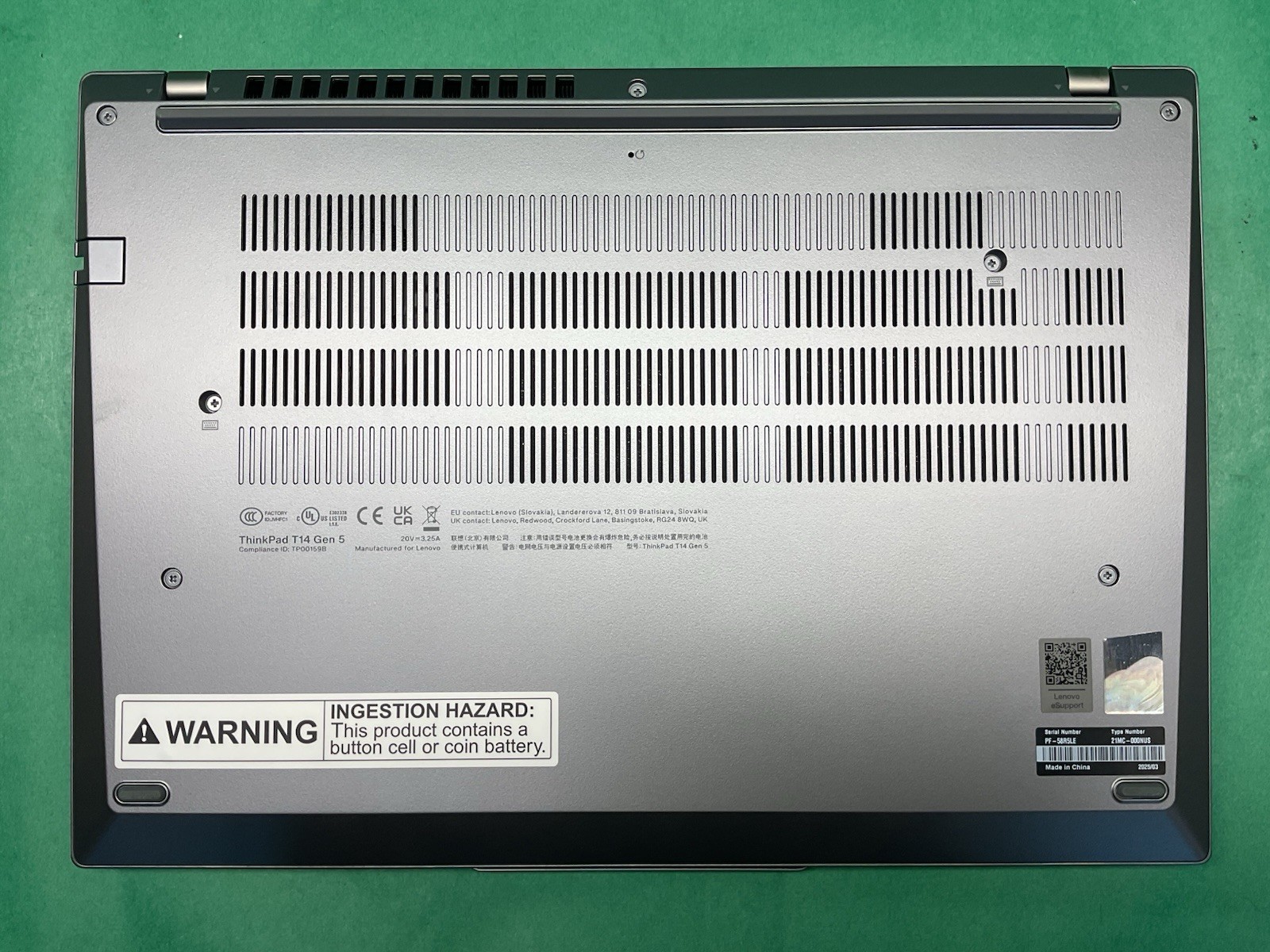 Lenovo ThinkPad T14 Gen 5 14″ – Powers On – NO HARD DRIVE- Untested
