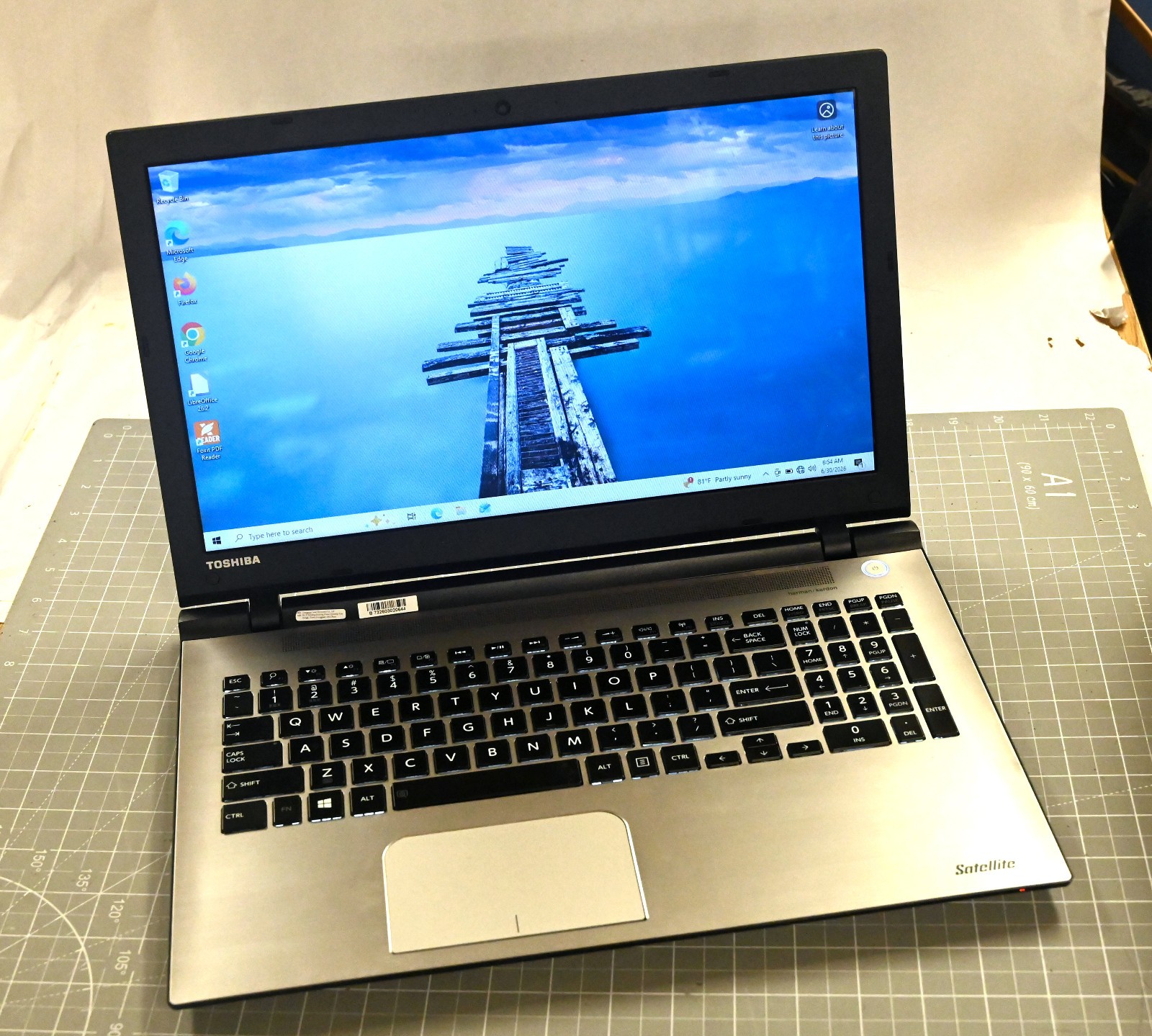 Toshiba Satellite S55-C5274 Intel Core i7-5500U 2.4GHz 12GB Ram 256GB SSD W10