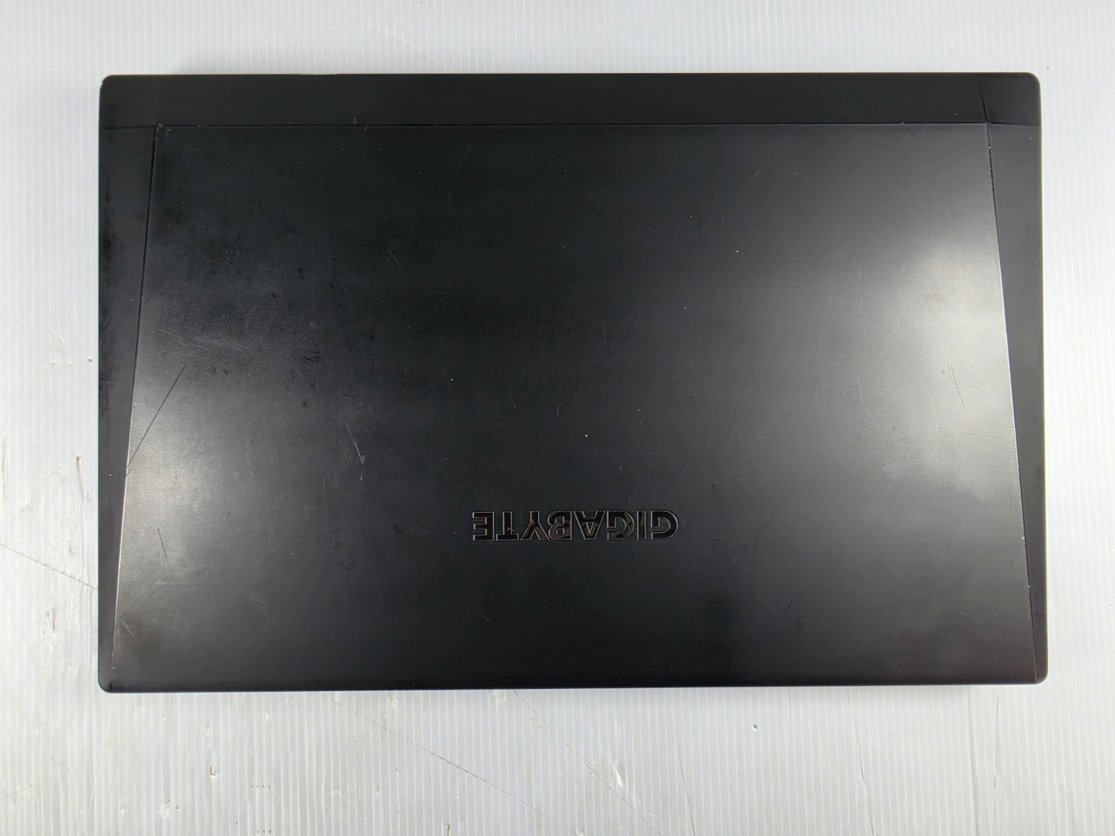 Gigabyte P15 i7-6700HQ 2.6GHz 8GB RAM 1TB HDD 128GB SSD GTX 950m Windows 11
