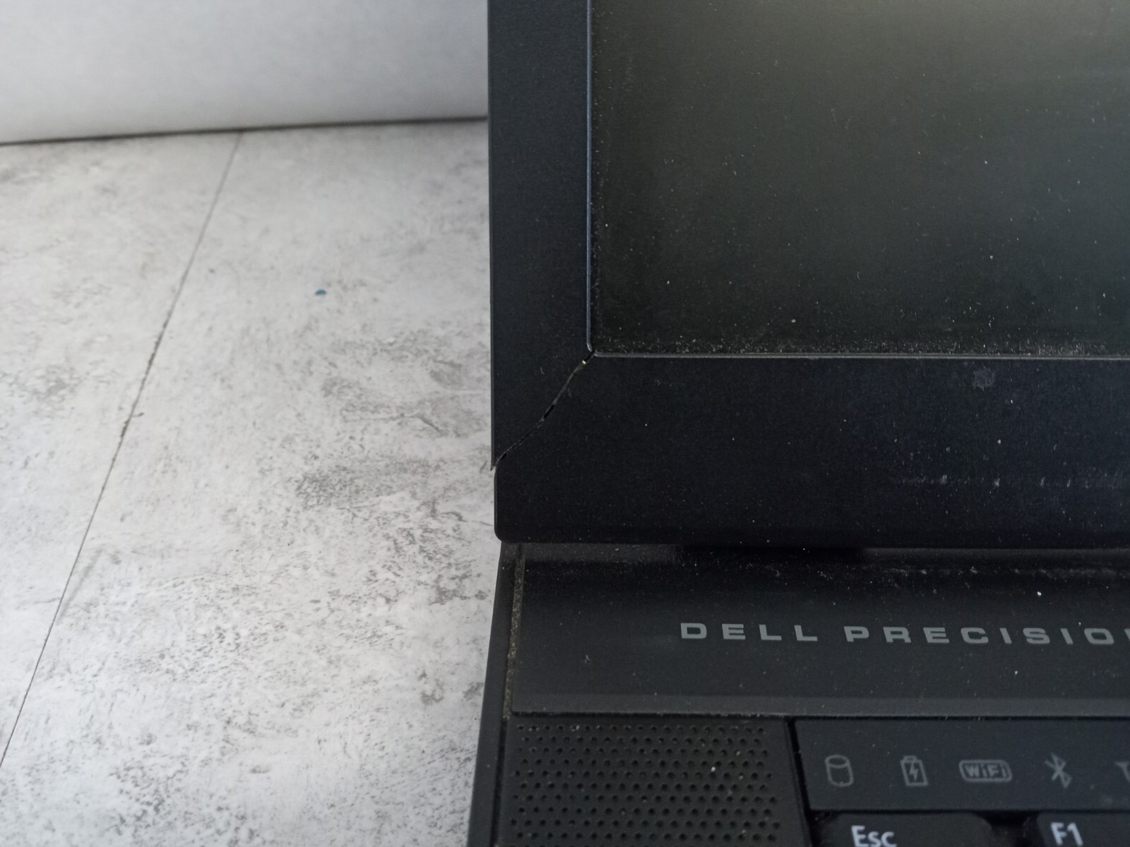 Dell Precision M4400 15″ Laptop Intel C2D 2GB 500GB Windows 7 FX770M – READ -RR