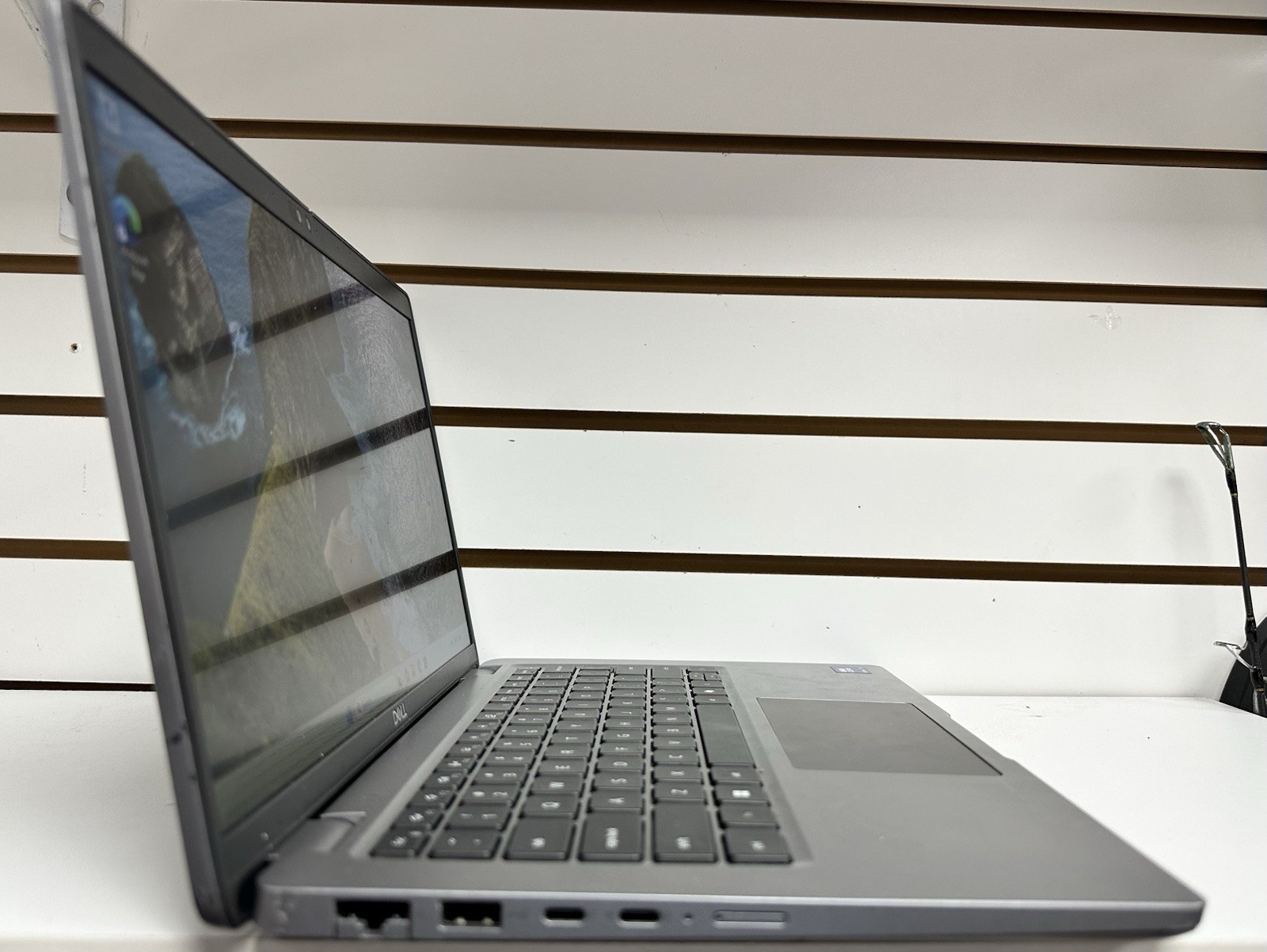 Dell Latitude 5450 Ultra 5 135U 16 GB SSD 256 GB SSD