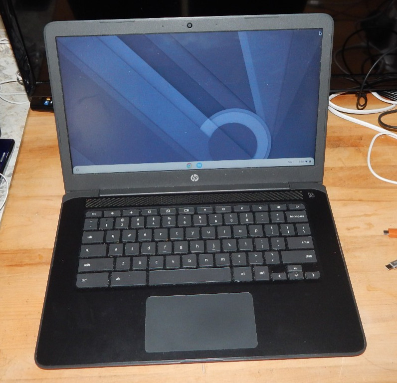 HP Chromebook 14″ AMD A4-9120 1.60GHz 4GB 2 GB Hard Drive