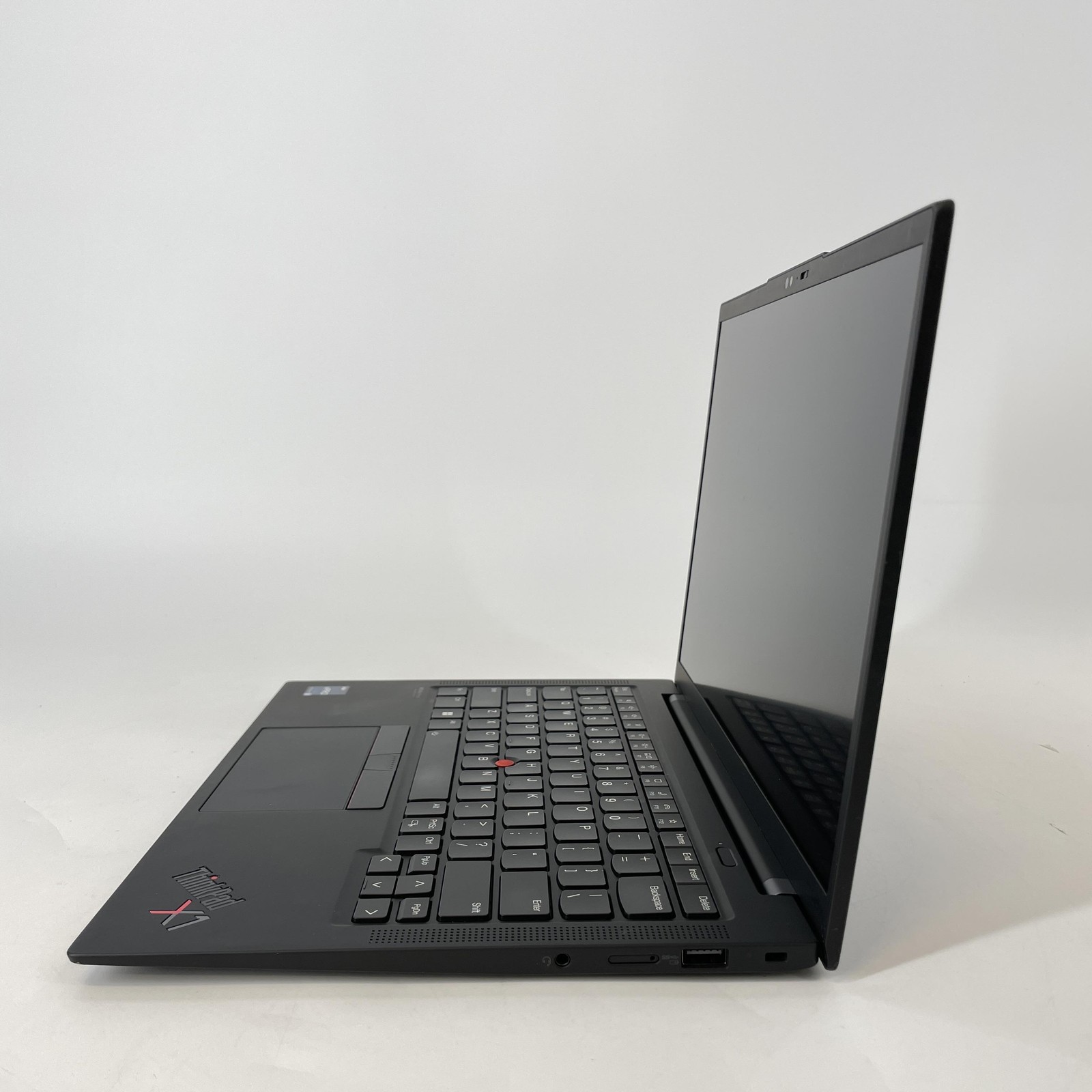 Lenovo ThinkPad X1 Carbon Gen 10 14 FHD+ 1.6 GHz i5-1245U 16GB 256GB SSD Good