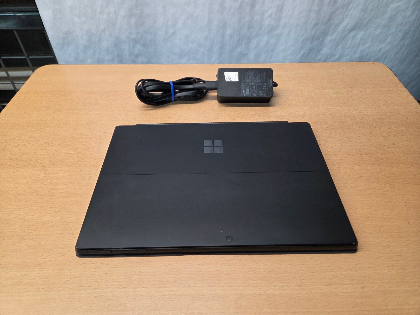 Microsoft Surface Pro 7+ I5-1135G7 8GRAM 256GSSD WIN11P Iris Xe