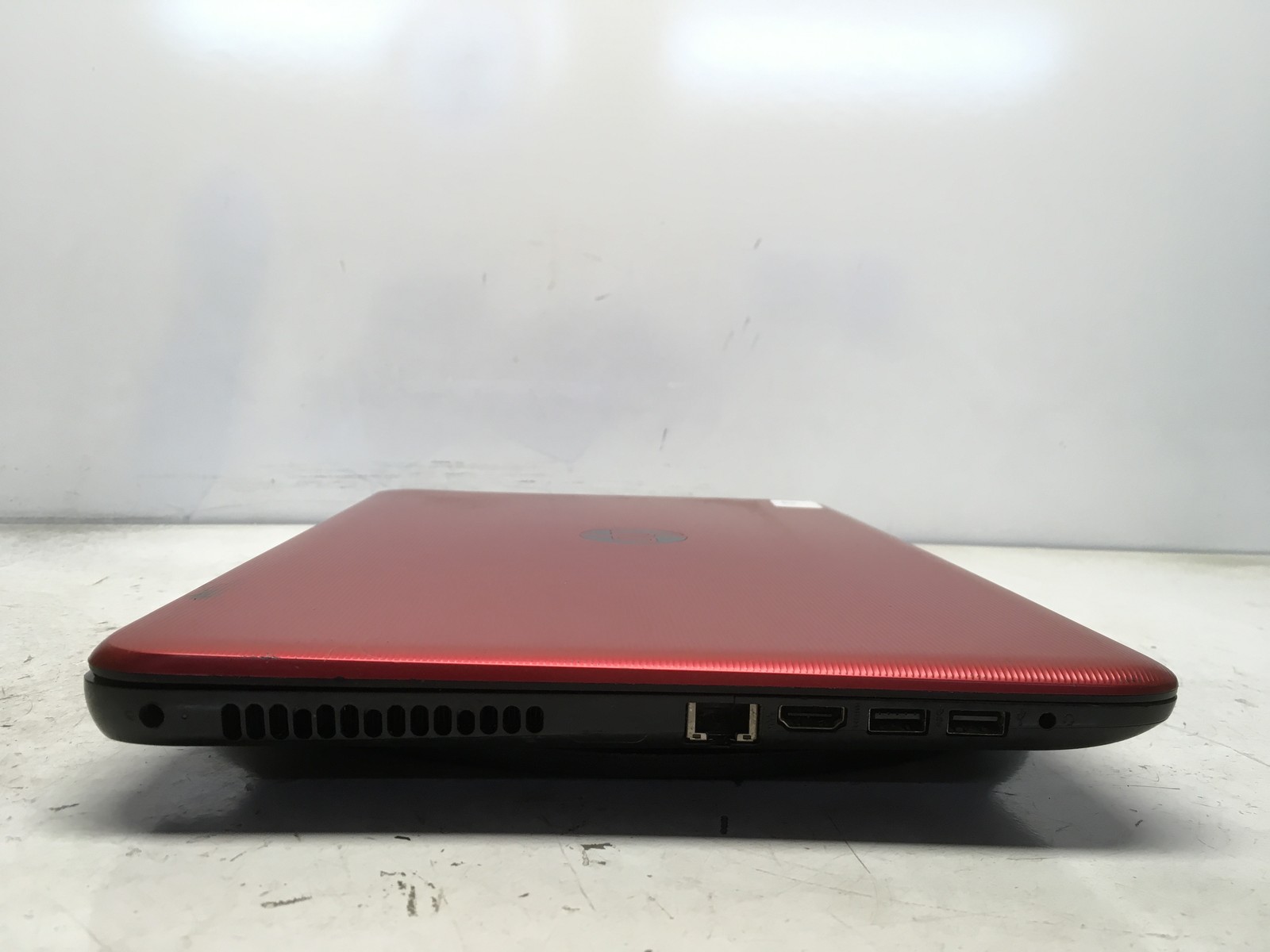 HP 15Z-BA000 AMD A6 No RAM NO HDD No Batt