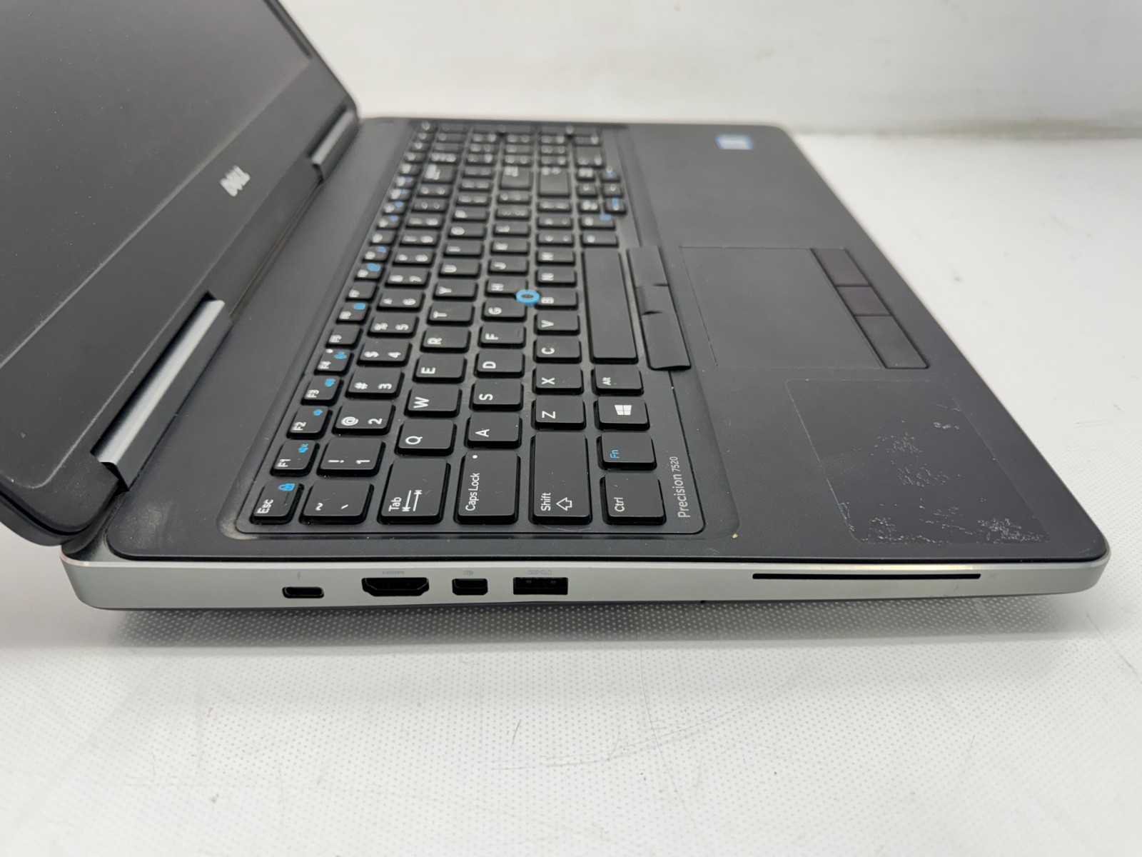 Dell Precision 7520 Intel i7-6820HQ@2.7Ghz 16GB 256GB SSD M2200 W/AC