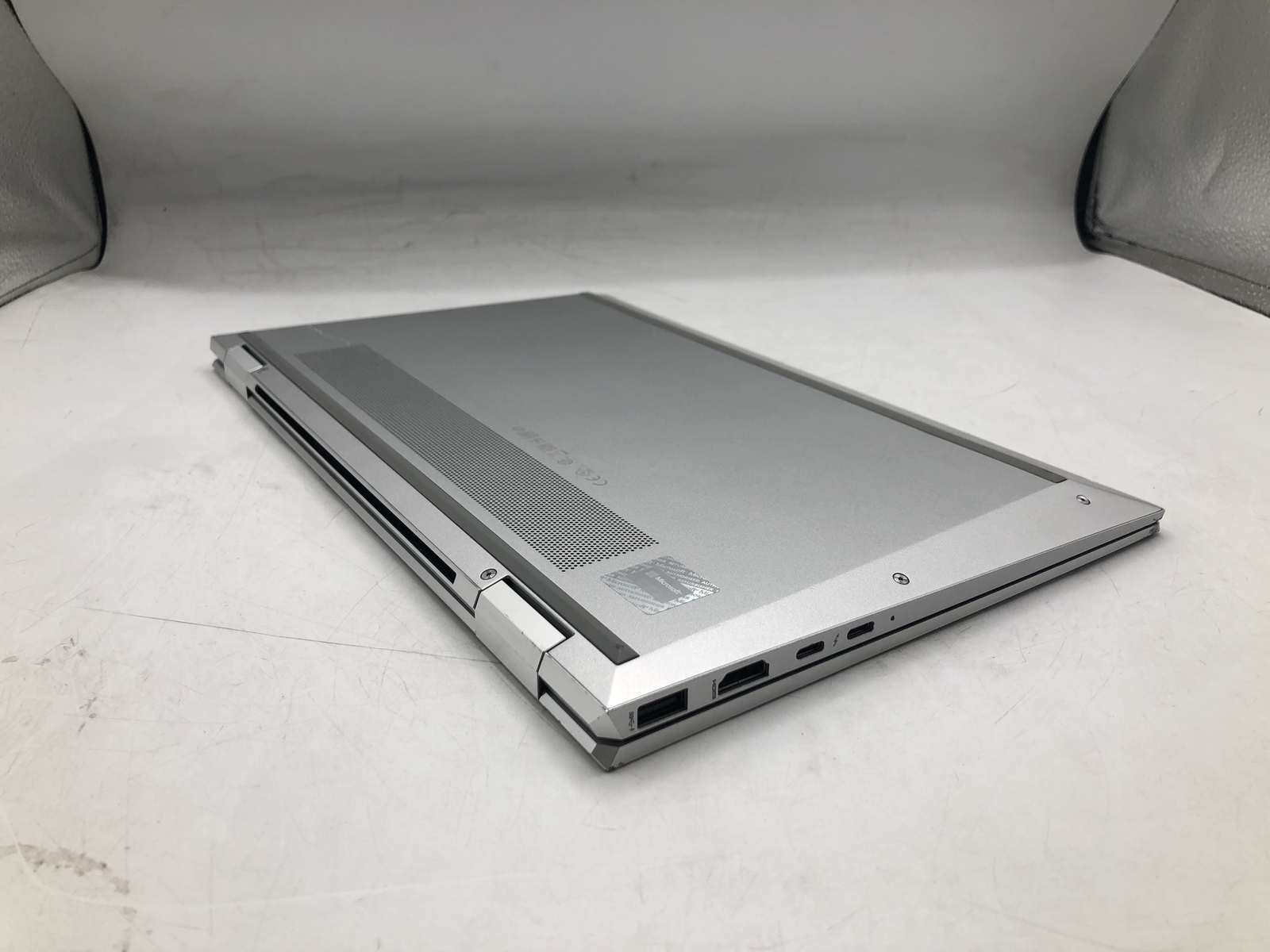 HP Elitebook x360 1040 G8 – I7 14″ Touch 3.0Ghz 16 GB 512GB Grade D