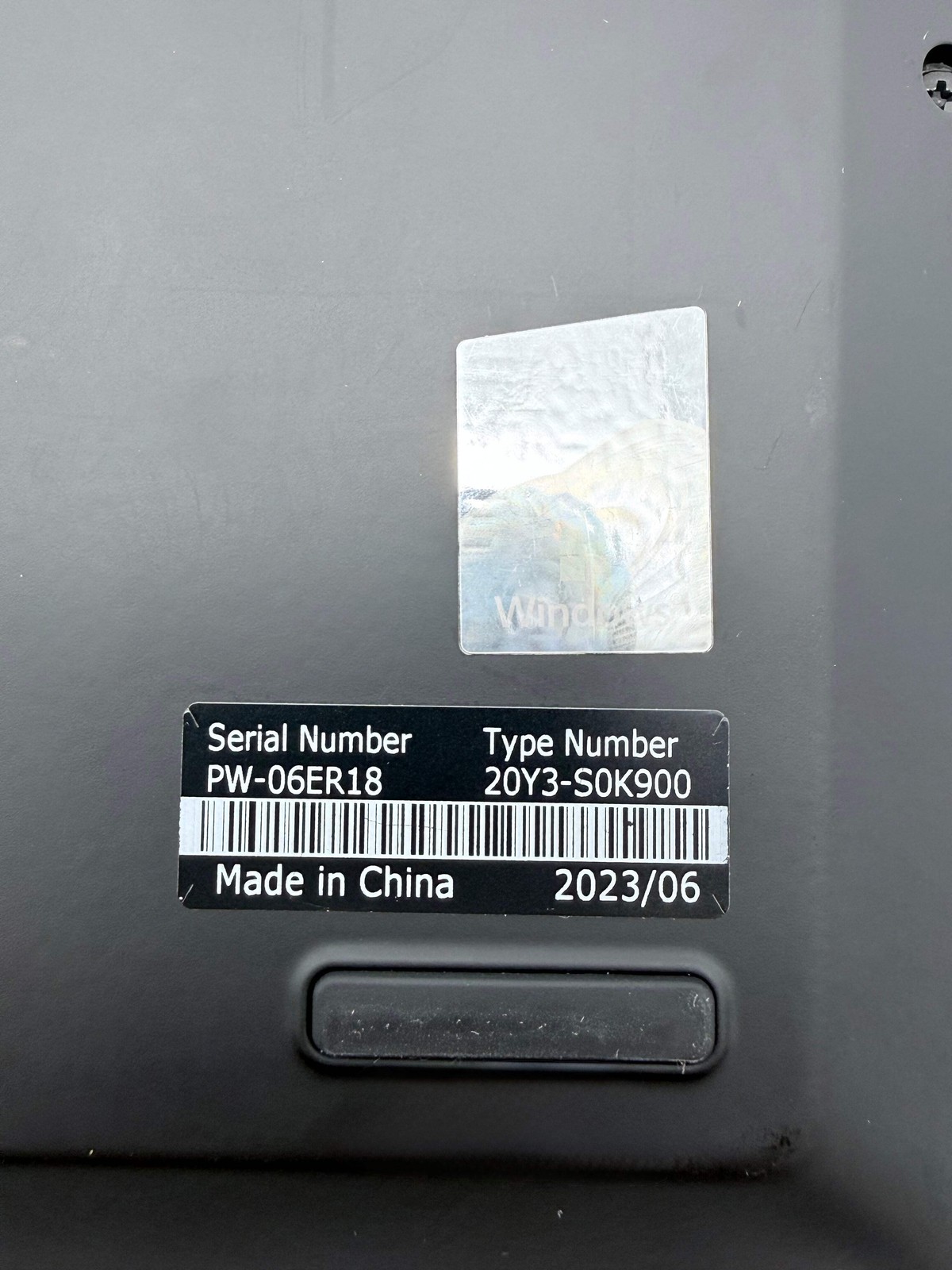 Lenovo ThinkPad P1 Gen 4 16″ Core i9 RTX 3080 16GB 18GB RAM 1TB SSD