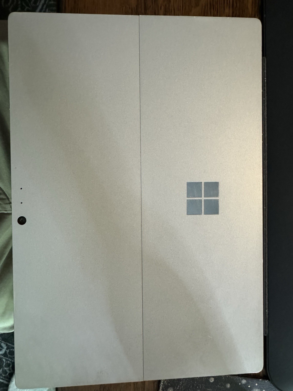 Microsoft Surface Pro (128GB, i5 7th Gen, 8gb RAM)