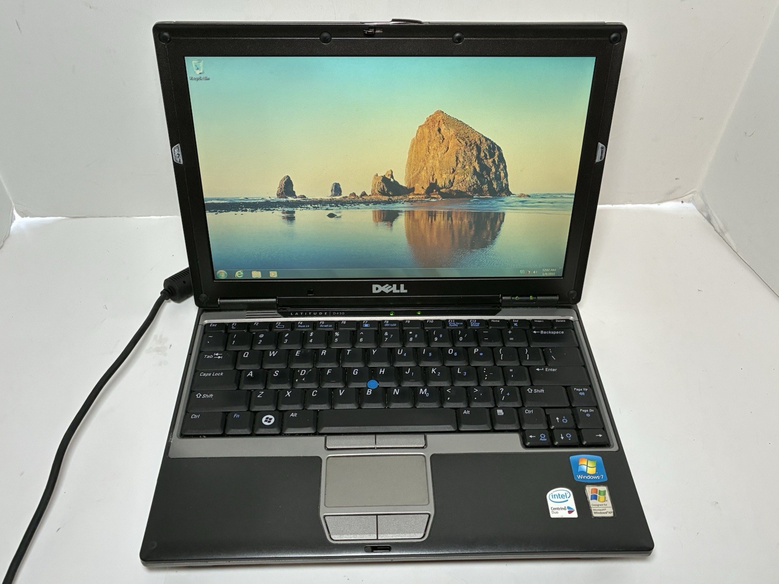 Dell Latitude D430 Mini Laptop 1.33 GHz Core2Duo 2GB RAM 128GB SSD Windows XP