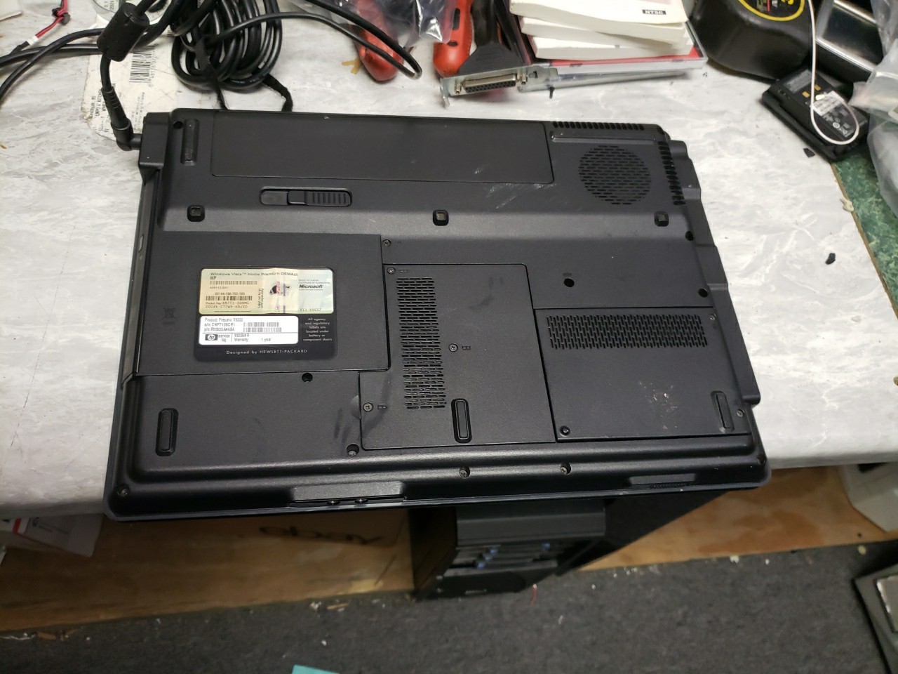 USED Compaq Presario V6000 Laptop FOR PARTS OR REPAIR READ AD FREE SHIPPING
