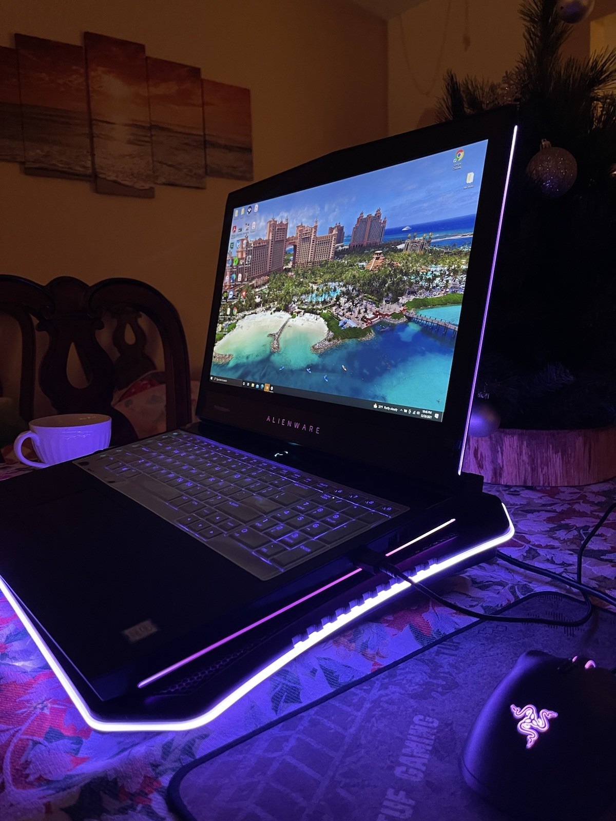 Alienware 17 R5 17in Gaming Laptop i7 8th Gen 16GB RAM GTX 1070 Win10