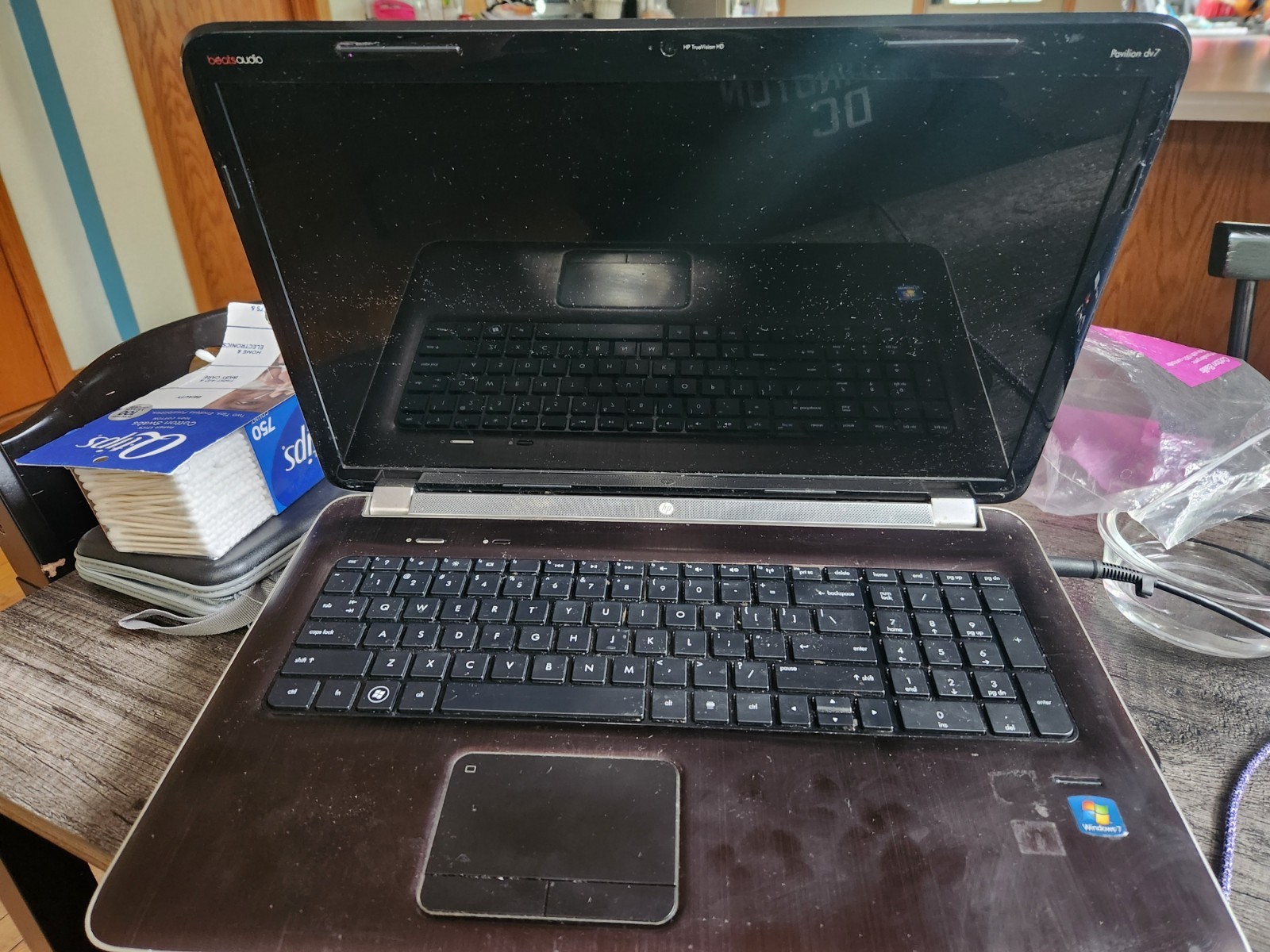 HP Pavilion dv7 Black 17.3″ screen AMD A6 Quad Core 8GB RAM 750GB HDD