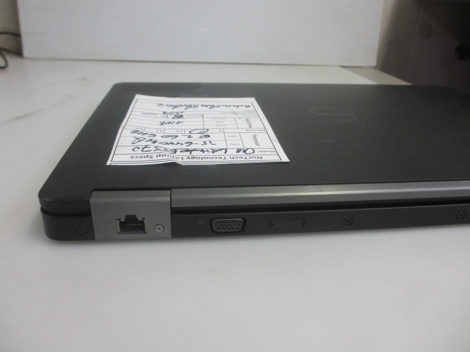 Dell Latitude E5570 15.6″ i5-6440HQ 2.60GHz 8GB Laptop NO OS/ HDD/AC READ