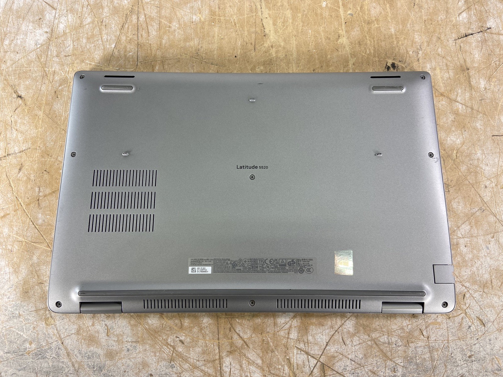 DELL LATITUDE 5520 i7-1185G7 @ 3.0GHz, 4GB RAM, NO HDD/OS – (FOR PARTS)