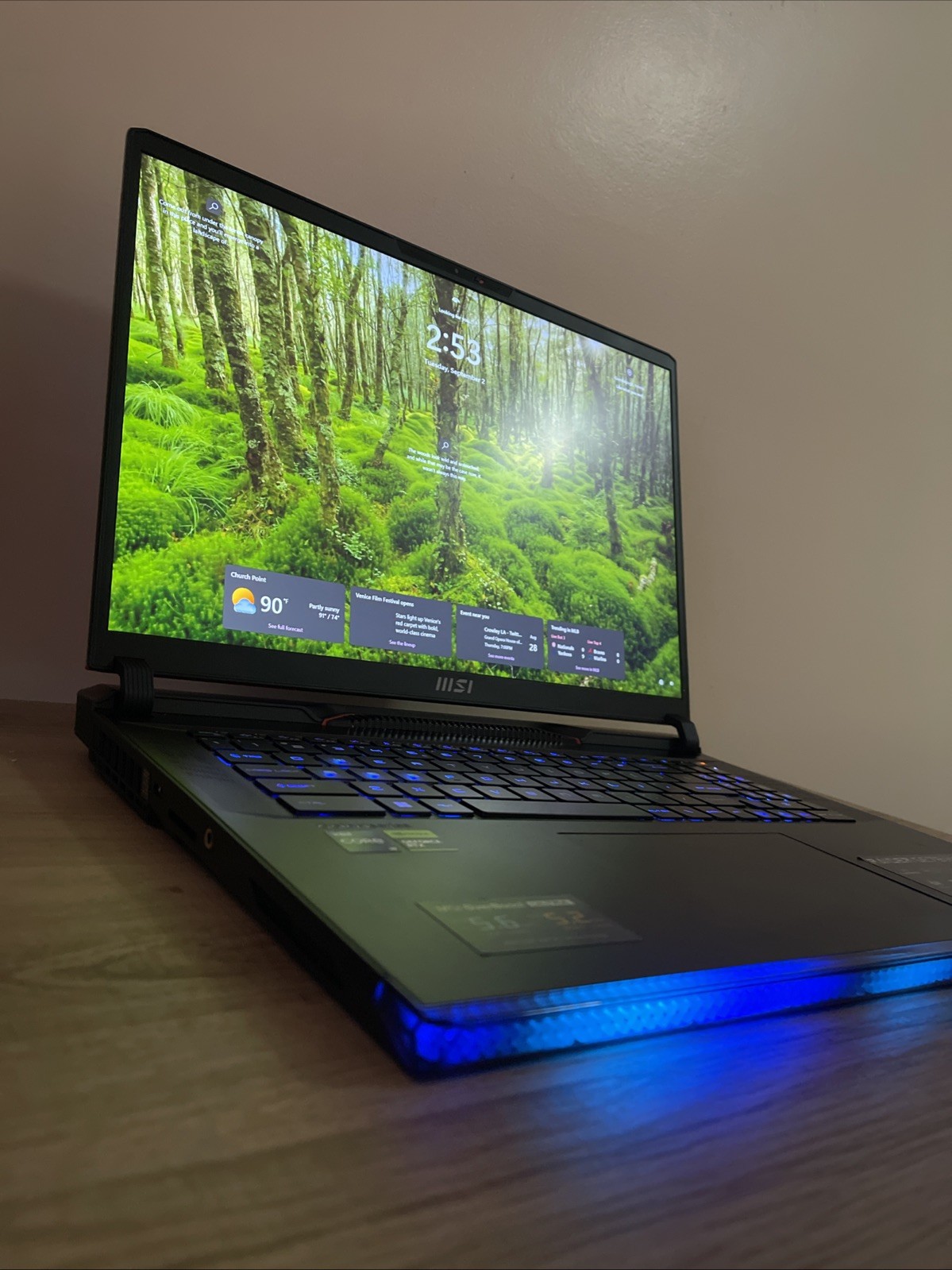 MSI Raider GE78 HX 13V Laptop 17-inch, 1TB, Intel I7, Windows 11 Pro