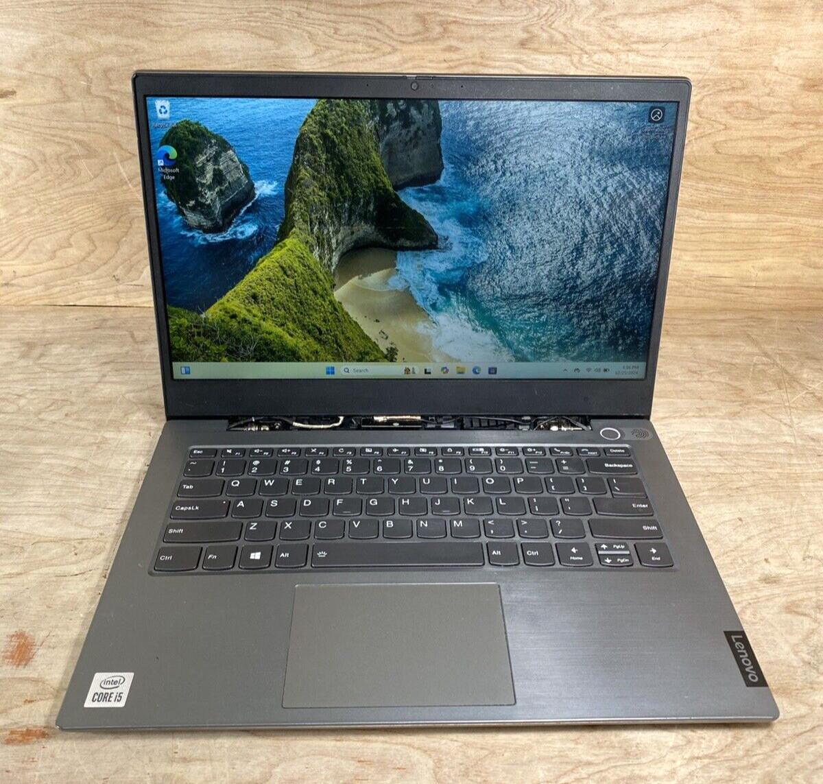 Lenovo ThinkBook 14 IIL 1.0GHz Core i5-1035G1 8GB RAM 256GB SSD WIN 11 Pro