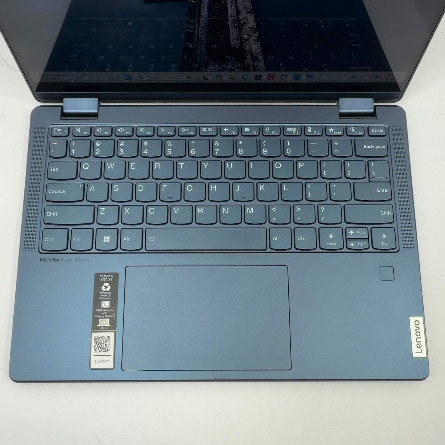 Lenovo Yoga 6 2-in-1 82UD0002US 13.3″ Ryzen 5 5500U 2.1GHz 8GB RAM 256GB SSD