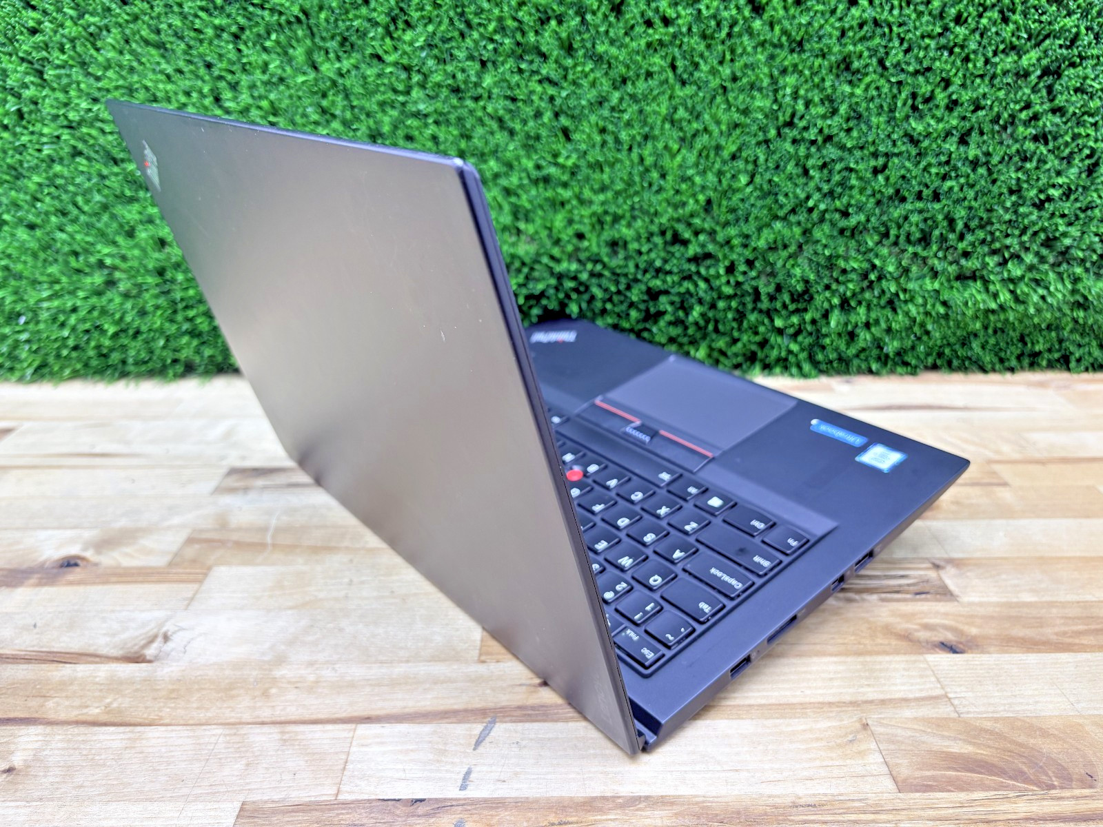 Lenovo ThinkPad x1 Carbon G 4 i7-6th Gen 2.60GHz 16GB RAM 256GB SSD Win 11 Pro*