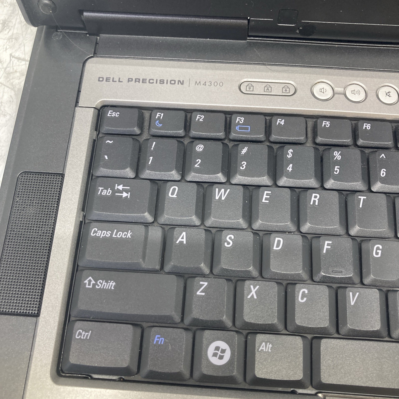 Dell Laptop Precision M4300 unknown CPU 1GB Black UNTESTED