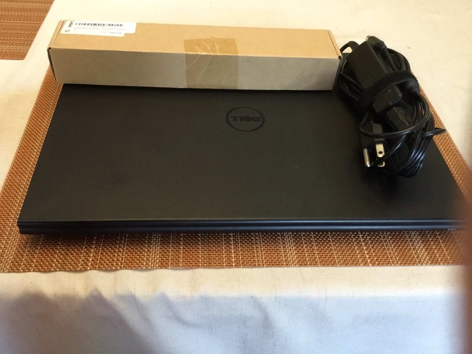 Dell Inspiron 15 3541 Laptop, AMD E1-6010/Radeon R2 Graphics/500GB/8192MB Memory
