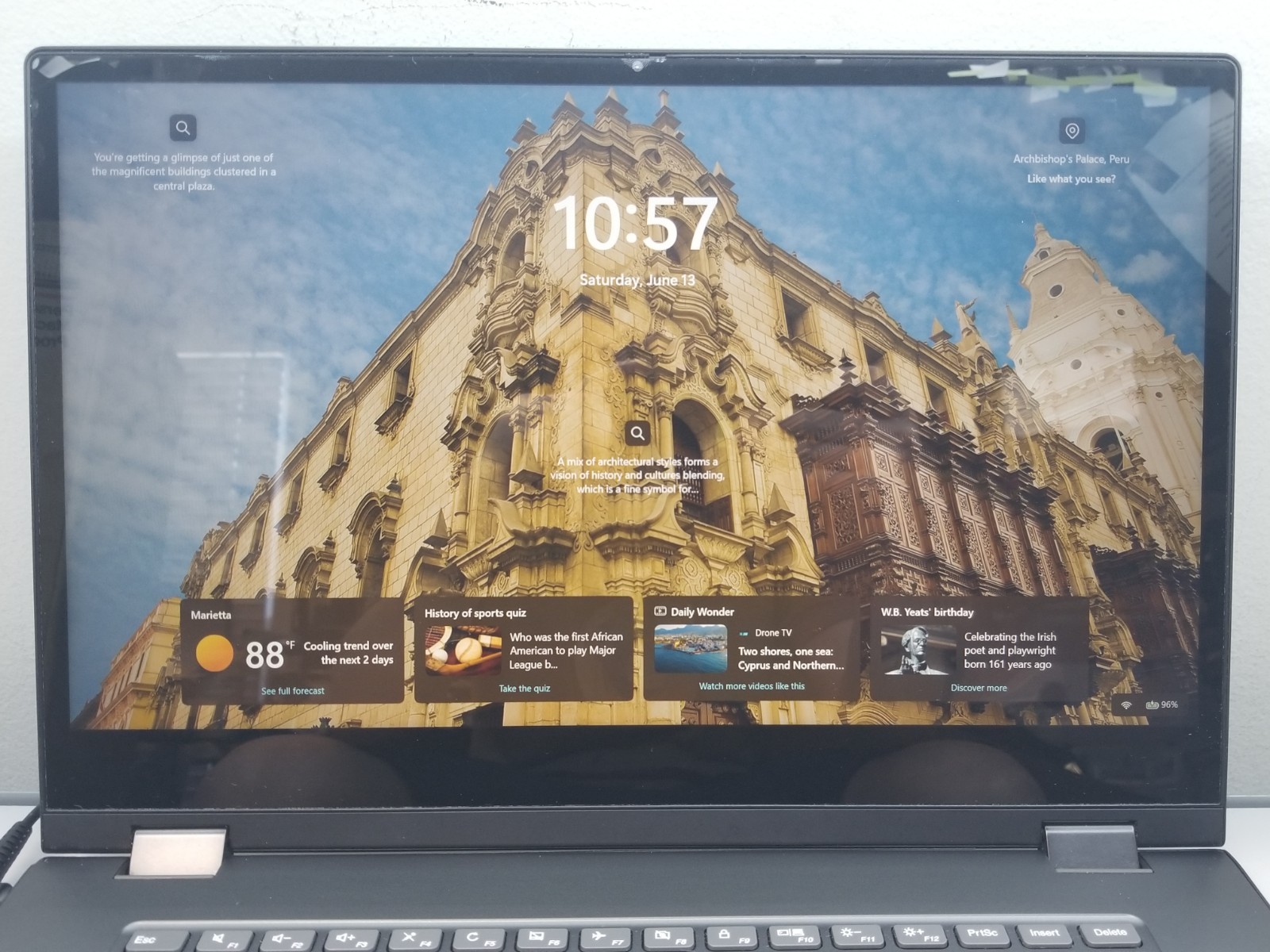 Lenovo IdeaPad Flex 15IWL 15.6″ 2-in-1 i3-8145U 2.1GHz 12GB RAM 256GB NVMe W11H
