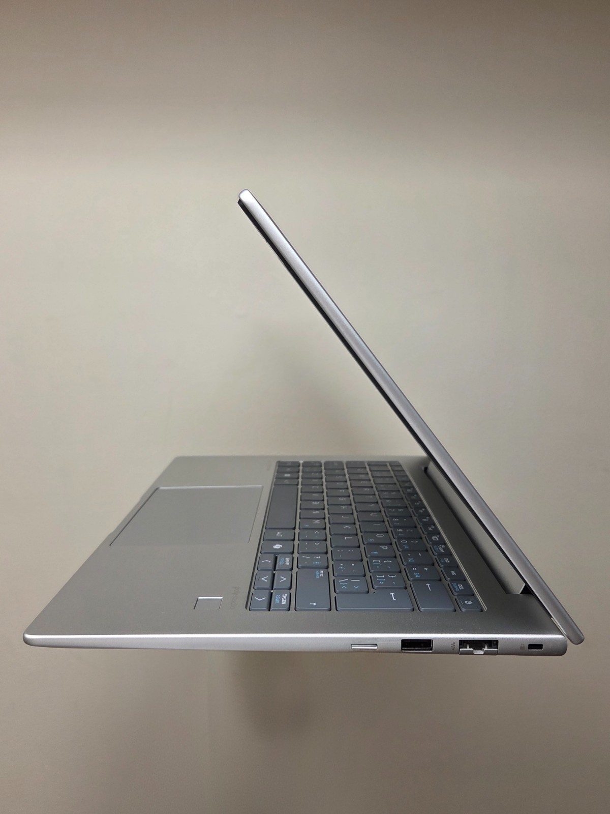 HP EliteBook 645 G11 14″ AMD Ryzen Pro 5 7535U 16GB French Keyboard-See Pics